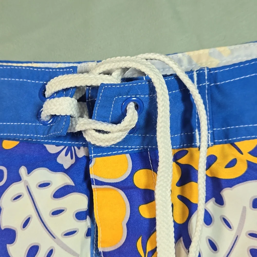 Beach Rays Floral Blue & Yellow Swim Shorts Trunks Size 11 - Picture 2 of 6
